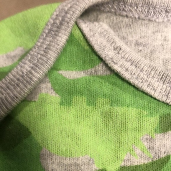 👀4/$25 Size 24 month 2 T Camo onesie and Black Mess Maker Tshirt - Picture 7 of 8